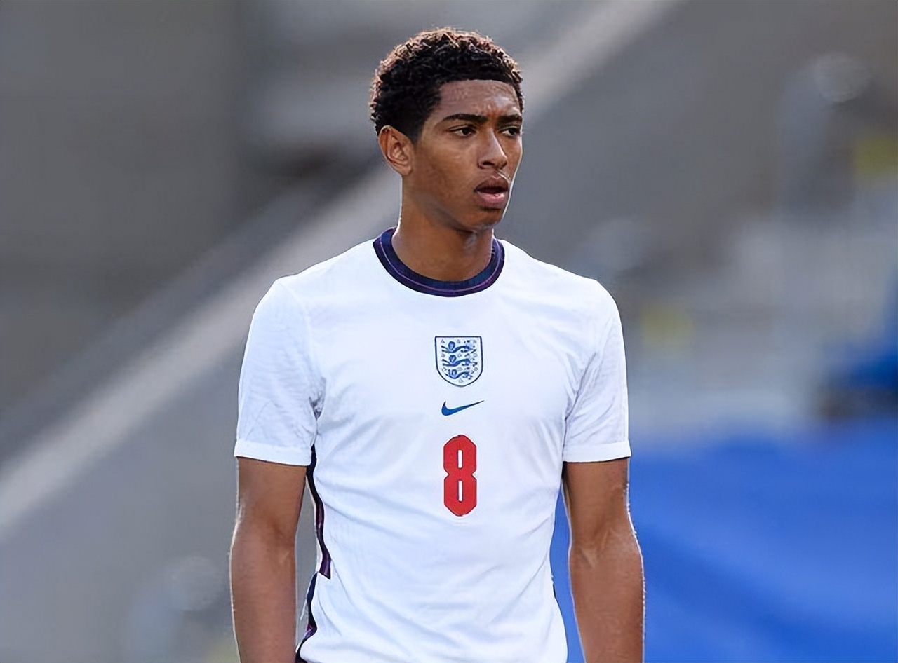 哪里是 Jiwoo 在奔跑！ Chovy + Kiin 疯狂攻击 GIDEON 以抢夺Baron， Generation Gaming 领先