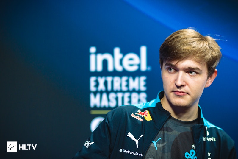 Hanyi： Meiko 对Cream一直有很多看法，留在队里的最大原因是因为JK